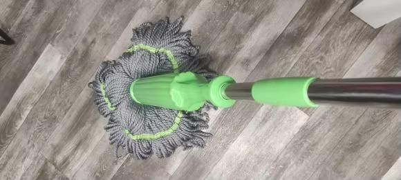 🧼 Self-twisting Water Rotating Mop